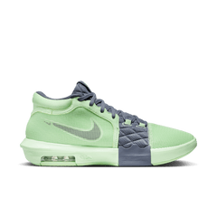 LeBron Witness 8 basketbalschoenen groen