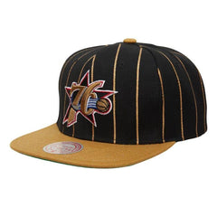 Team Pin Snapback HWC Philadelphia 76ers