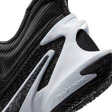 Nike Cosmic Unity 2  basketbalschoenen zwart