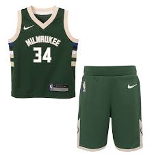 Nike Milwaukee Bucks Jersey & Short Kids