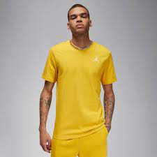 Jordan - T- shirt geel