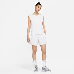 Nike - Standard Issue Queen of Courts Dames